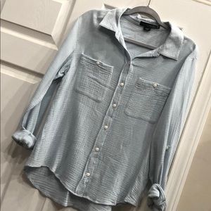 Light weight sanctuary button up